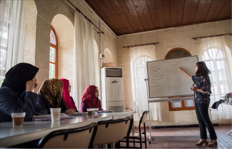 Suriyeli göçmene dil eğitimi