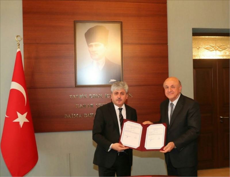 Samandağ-Arsuz karayolu sözleşmesi imzalandı