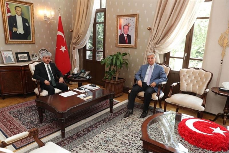AKP başkanının vali ziyareti