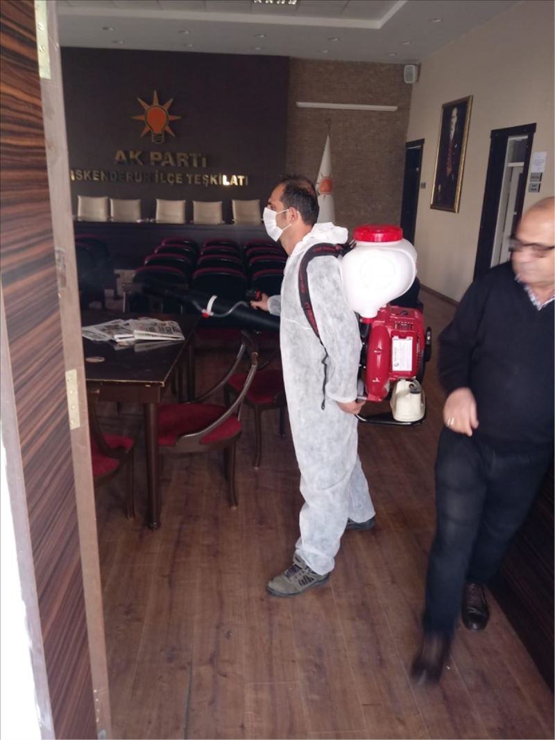 CHP ve AKP ziyaretlere kapatıldı