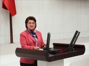 "AKP, yargı paketiyle kadrolaşma peşinde"