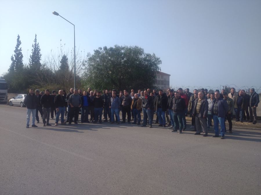 EYY çalışanlarından maaş protestosu