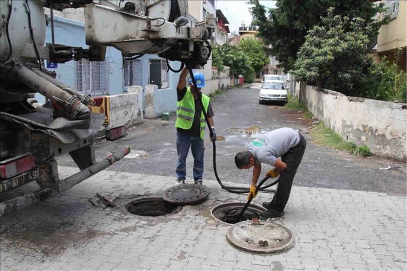 İskenderun´da ´yağmur temizliği´